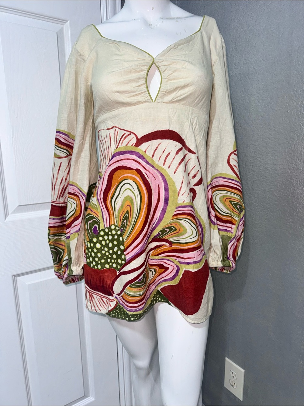 Anthropologie Cream Tunic with Bold Multi-Color Floral Print - Picture 16 of 17